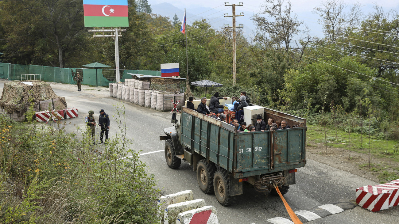 Bejelentés: megszűnik a Hegyi-Karabahi Köztársaság