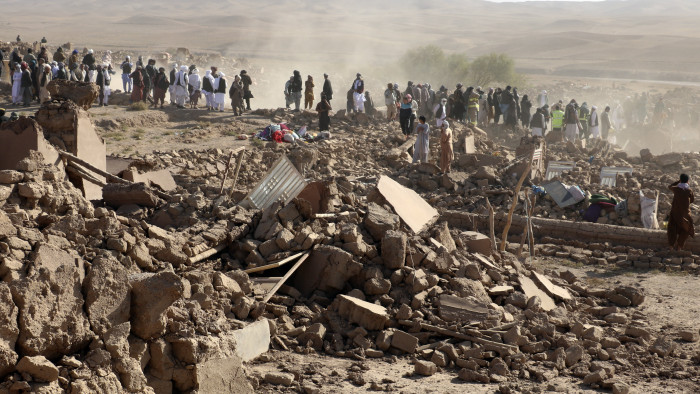 Rengeteg halottja van az afganisztáni földrengésnek