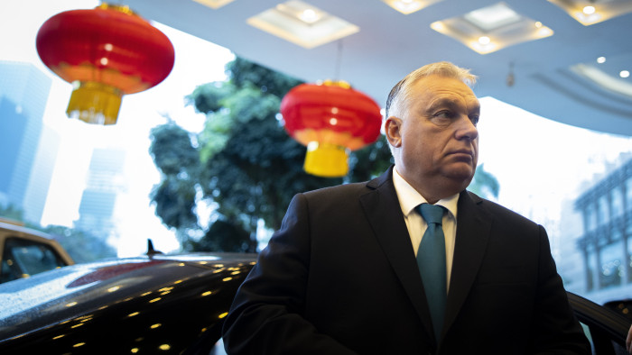 A Huawei-nél is járt Orbán Viktor, megállapodás született a kínai céggel