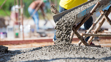 Hiába betonozta le anyját, miután megölte