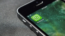 Három új funkcióval kívánt boldog új évet a WhatsApp