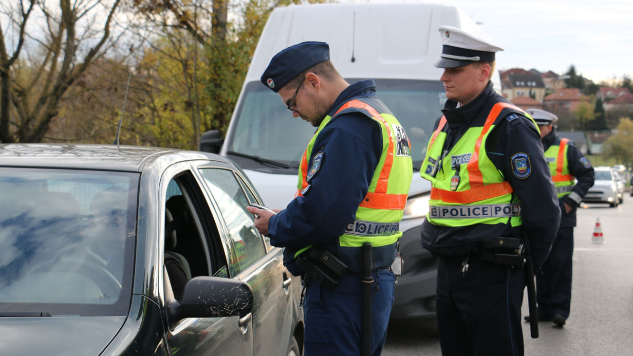 Mindent bevetettek a rendőrök, nem úszták meg a szabálytalan sofőrök