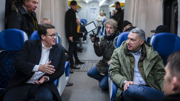 Ismét lehet vonattal menni Szegedről Szabadkára - képek