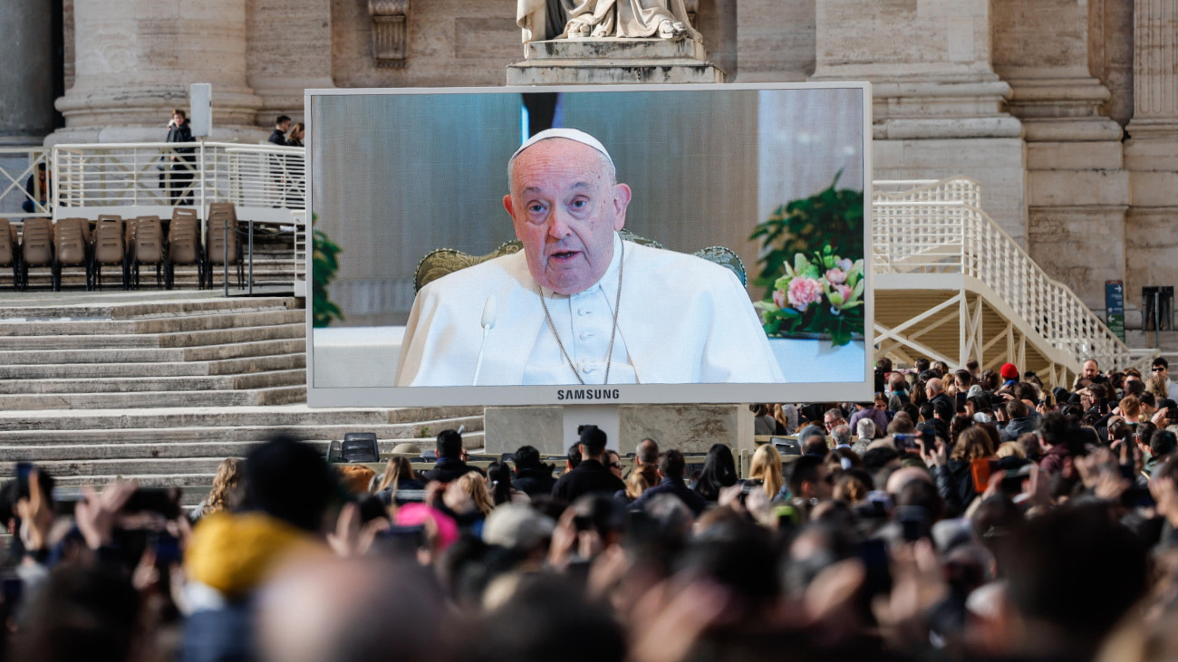 Ferenc pápa egészségügyi állapota miatt nem lesz ott Dubajban