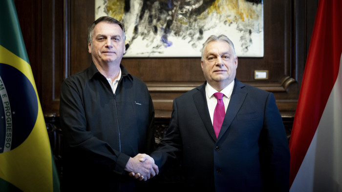 Orbán Viktor Argentínában Jair Bolsonaróval tárgyalt