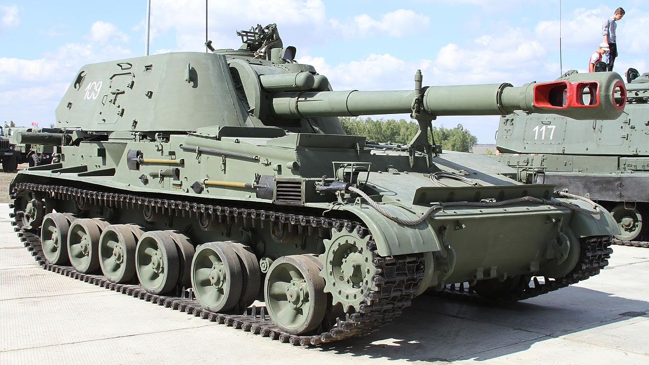 Szovjet/orosz 2Sz3 Akacija, 152mm-es önjáró löveg. Forrás: Wikipédia