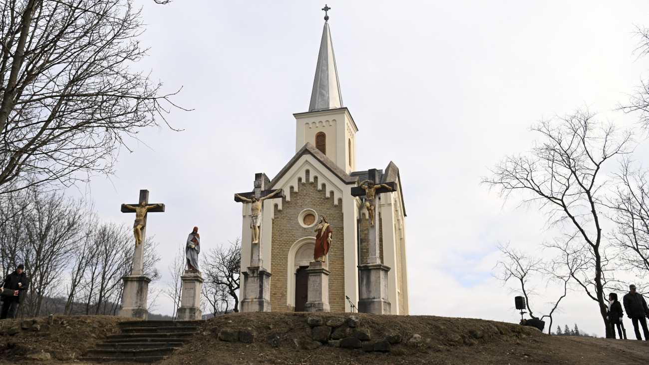A megújult esztergomi Kálvária-kápolna az avatás napján, 2024. január 14-én.