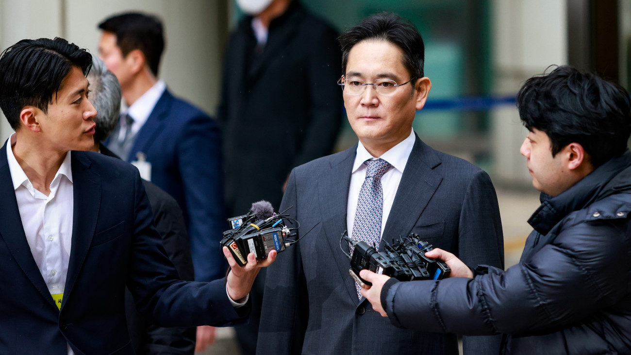 Jay Y. Lee, the Chairman of Samsung Electronics, is leaving the Seoul Central District Court after being acquitted in the first trial for charges related to unfair merger and accounting fraud in Seoul, South Korea, on February 5, 2024. (Photo by Chris Jung/NurPhoto via Getty Images)