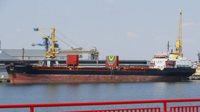 Egérúton az ukrán hajók, az oroszok nem uralják a Fekete-tengert