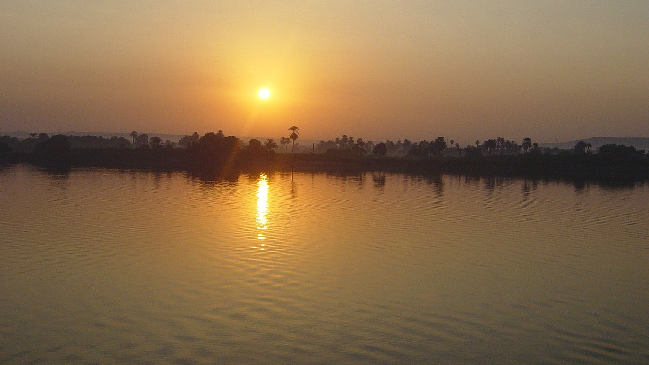 Els llyedt Egy Haj A N luson Infostart hu