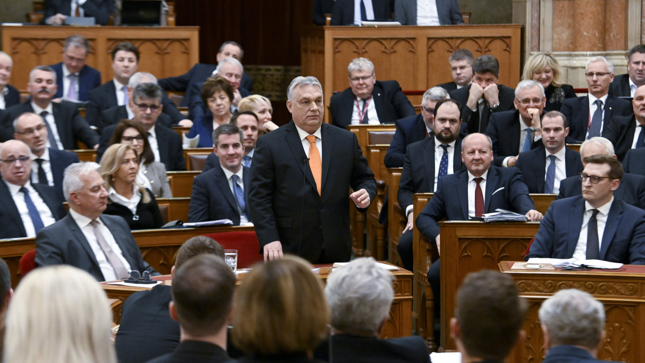 Orbán Viktor miniszterelnök azonnali kérdésre válaszol az Országgyűlés plenáris ülésén 2024. február 26-án.