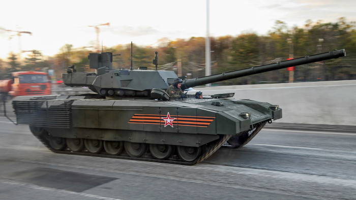 Túl drága a háborúhoz az oroszok legújabb tankja