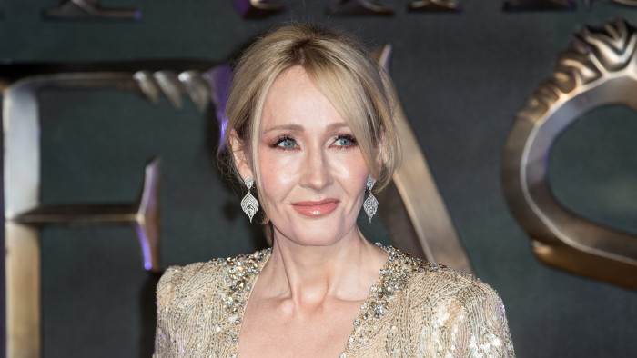 JK Rowling nem adja fel a transzaktivisták elleni harcot