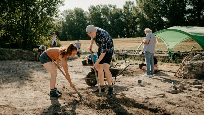 Honfoglalás kori temetőre bukkanhattak a Tisza-tónál