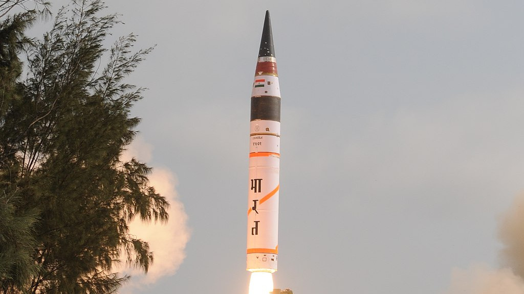 Agni-V, indiai nukleáris töltetű rakéta. Forrás: Wikipédia