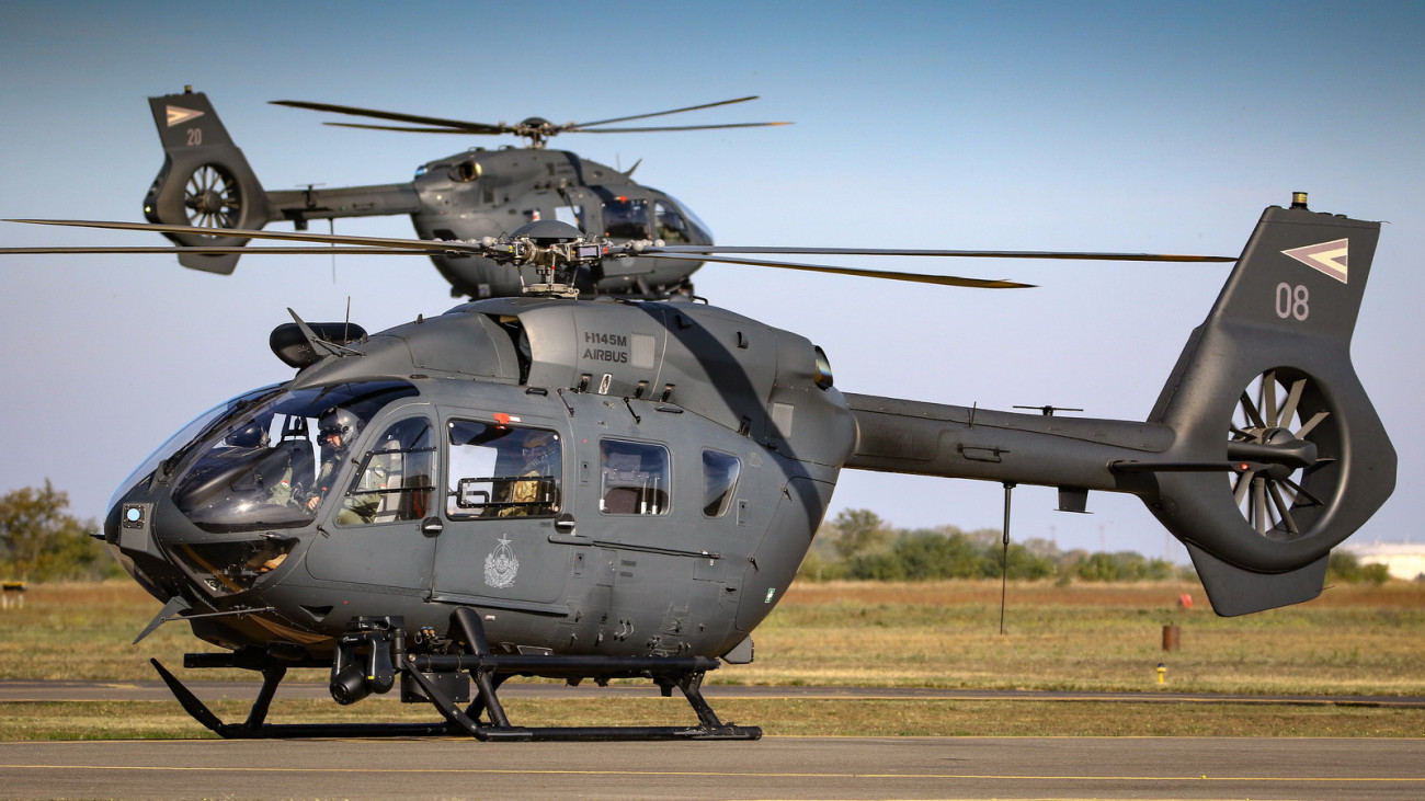 A Magyar Honvédség Airbus H-145M típusú helikopterei. Forrás: Wikipédia