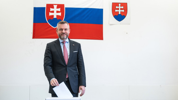 Politológus a szlovákiai elnökválasztásról: volt már ilyenre példa, Pellegrini simán fordíthat