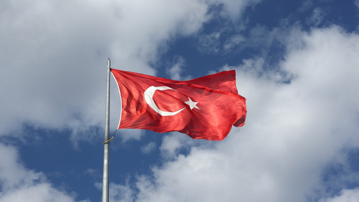 Száznegyvenhét dzsihadistát állítottak elő a törökök