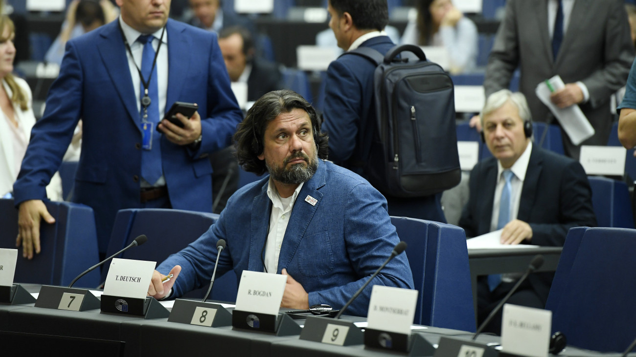 Deutsch Tamás, a Fidesz EP-képviselője az Európai Néppárt képviselőcsoportjának ülésén az Európai Parlamentben (EP) Strasbourgban 2019. július 15-én.