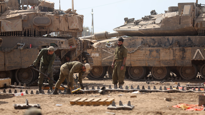 Szakértő: nehéz gyorsan lezárni az izraeli háborút, mert még több halottal járna