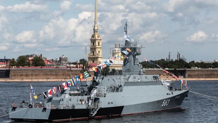 Már a Balti-tengeren is vadásznak az ukránok, értékes orosz hajót lőttek ki – itt vannak a részletek