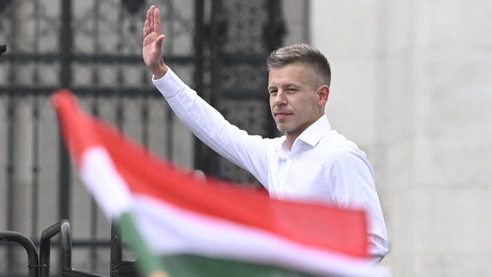 Magyar Péter: a Tisza párt közelít a Fidesz népszerűségéhez