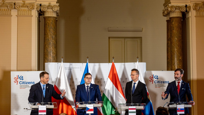 Gönczi Róbert: a migrációs paktum újra összehozza Budapestet, Pozsonyt és Varsót