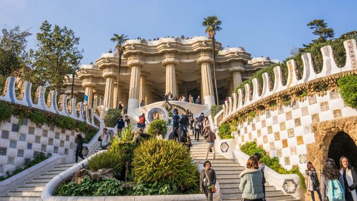 Meglepő és drámai döntések Spanyolországban a turistaáradat csökkentésére