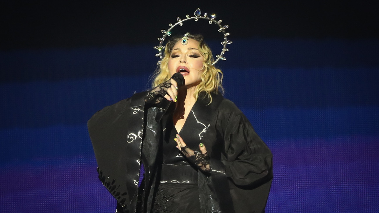 Madonna amerikai énekesnő ingyenes koncertet ad Celebration nevű féléves turnéjának utolsó állomásán, Rio de Janeiróban 2024. május 4-én.