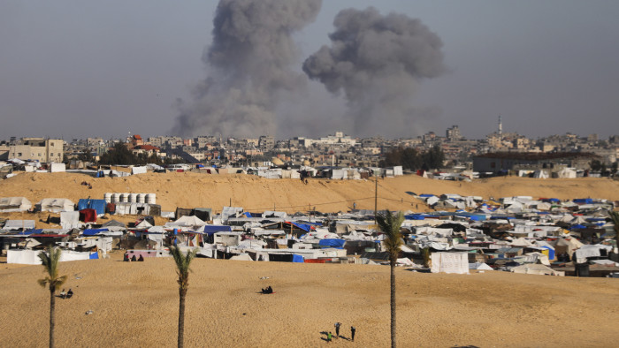 Öldöklés - Nem áll le Izrael a gázai Rafahban