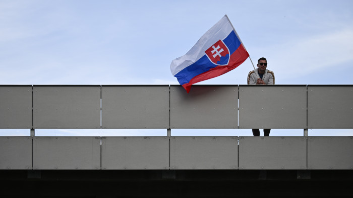 A merénylet árnyékában: kiderült, ki nyerné most az EP-választást Szlovákiában
