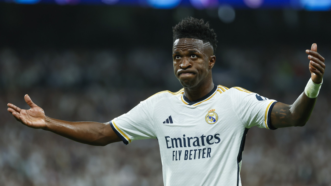 Vinícius Júnior, a Real Madrid játékosa a labdarúgó Bajnokok Ligája elődöntőjének Real Madrid-Bayern München visszavágó mérkőzésén a madridi Santiago Bernabeu Stadionban 2024. május 8-án.