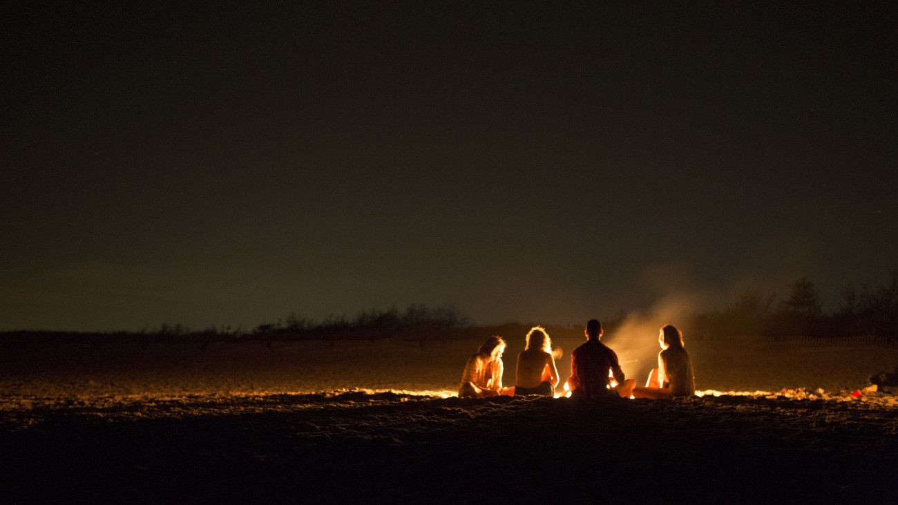 tábortűz kirándulás nyaralás szent iván éj   / USA, New York State