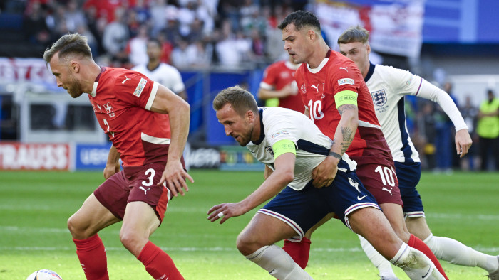 Tizenegyesekkel jutott elődöntőbe Anglia