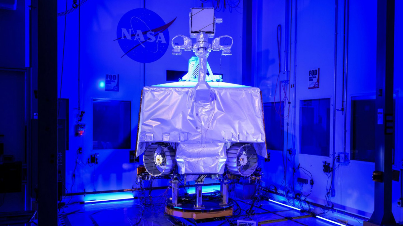 A NASA holdjáró robotja, a VIPER (Volatiles Investigating Polar Exploration Rover). Forrás: X / NASA
