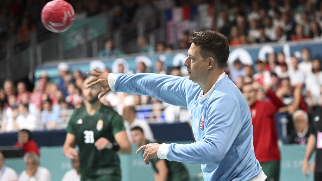 Mikler Roland kapus a 2024-es párizsi nyári olimpia férfi kézilabdatornájának B csoportjában játszott Magyarország - Dánia mérkőzésen a Dél-párizsi Arénában 2024. augusztus 2-án.