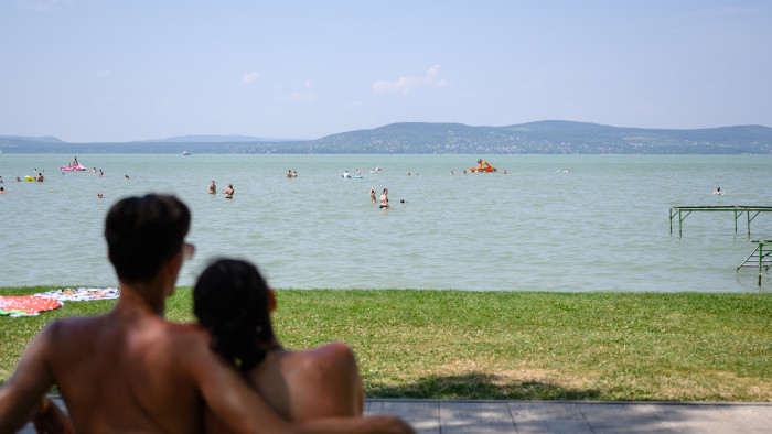 Sokan új vonzerőt találtak maguknak a Balatonnál