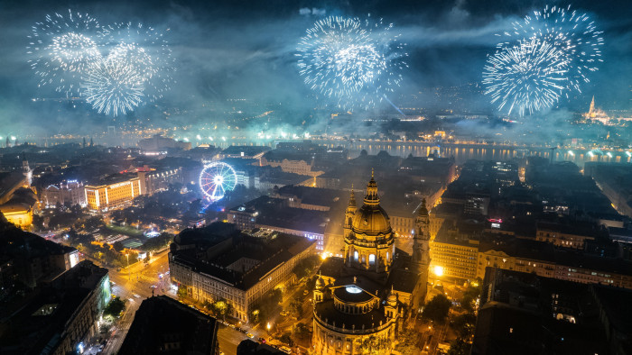 A budapesti tűzijáték legjobb részei - galéria, videó