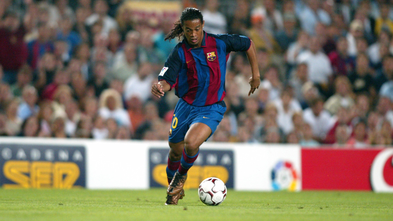 A Barcelona-fanok ma emlékeznek: ezzel a góllal debütált Ronaldinho