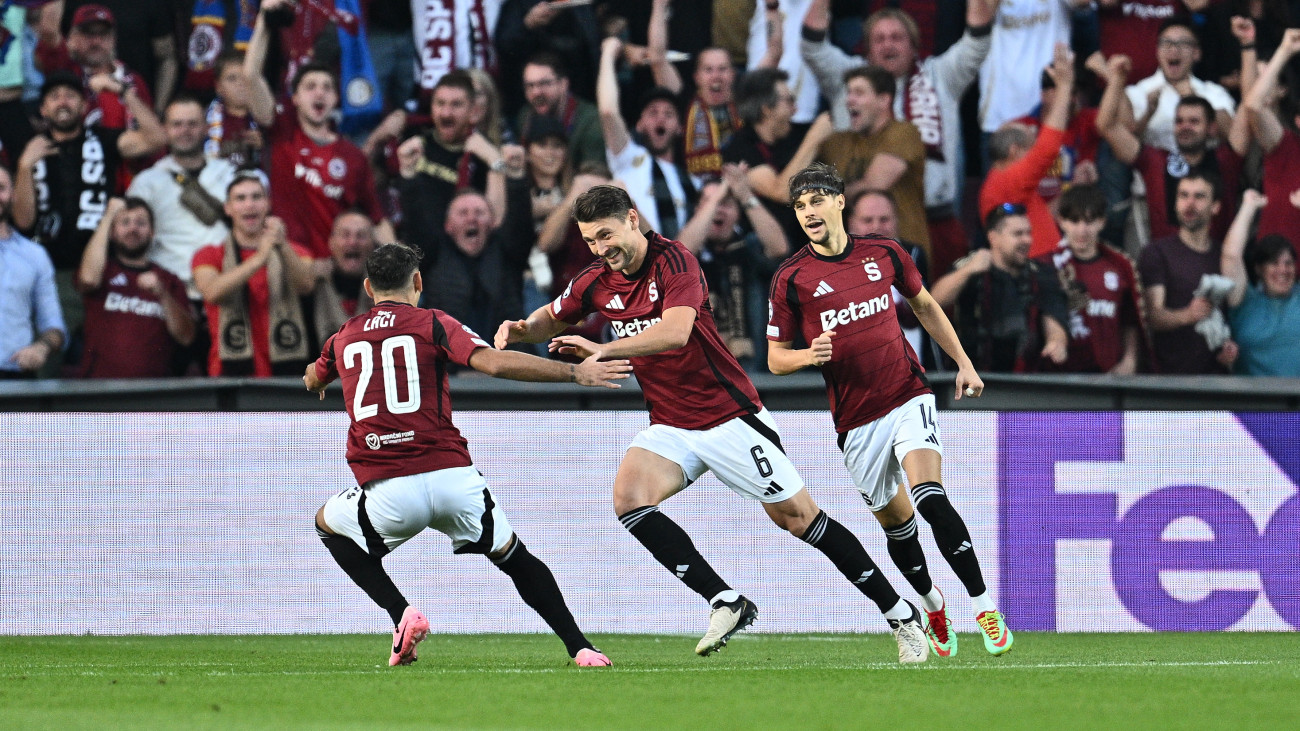 PRAGUE, CZECH REPUBLIC - SEPTEMBER 18: Kaan Kairinen of AC Sparta Praha celebrate with Qazim Laci, Veljko Birmancevic after scoring the first goal during the UEFA Champions League 2024/25 League Phase MD1 match between AC Sparta Praha and FC Salzburg at Letna Stadium on September 18, 2024 in Prague, Czech Republic. (Photo by Sebastian Frej/MB Media/Getty Images)