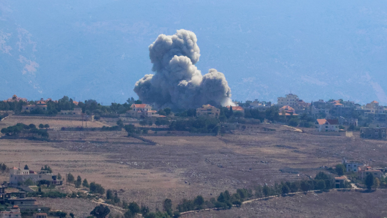 NABATIEH, LEBANON - SEPTEMBER 30: Smoke billows from the area as a result of the Israeli armys attacks on the town of Hiyam in Nabatieh, Lebanon on September 30, 2024. (Photo by Ramiz Dallah/Anadolu via Getty Images)