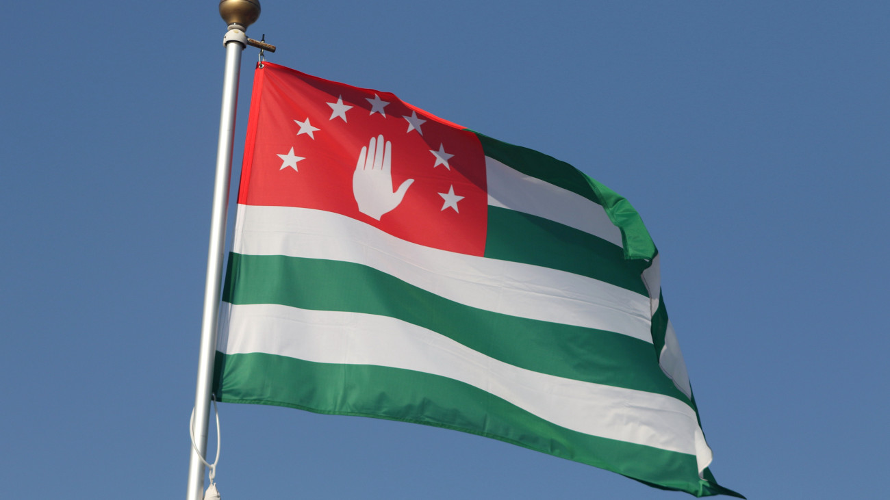 SAINT PETERSBURG, RUSSIA - 2024/09/25: The national flag of the Republic of Abkhazia, fluttering in the wind on a flagpole in Saint Petersburg, Russia. (Photo by Maksim Konstantinov/SOPA Images/LightRocket via Getty Images)