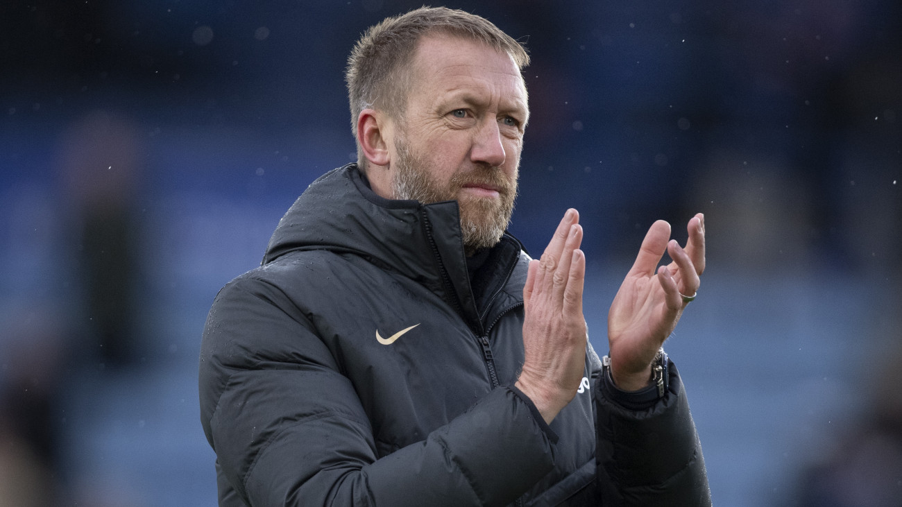 LEICESTER, ENGLAND - MARCH 11: Chelsea manager Graham Potter applauds fans following the Premier League match between Leicester City and Chelsea FC at The King Power Stadium on March 11, 2023 in Leicester, United Kingdom. (Photo by Joe Prior/Visionhaus via Getty Images)