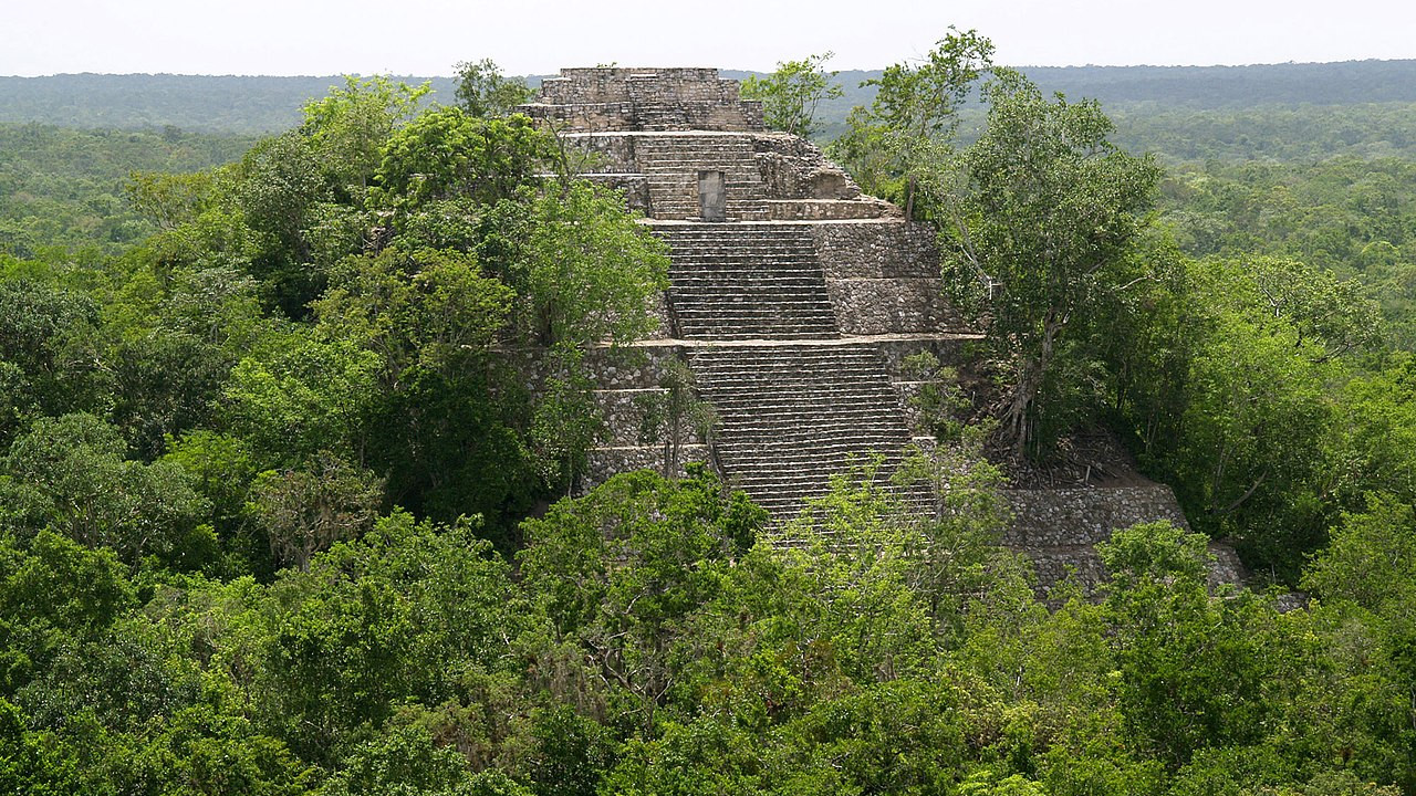 Calakmul maja város az eddig ismert legnépesebb település volt.