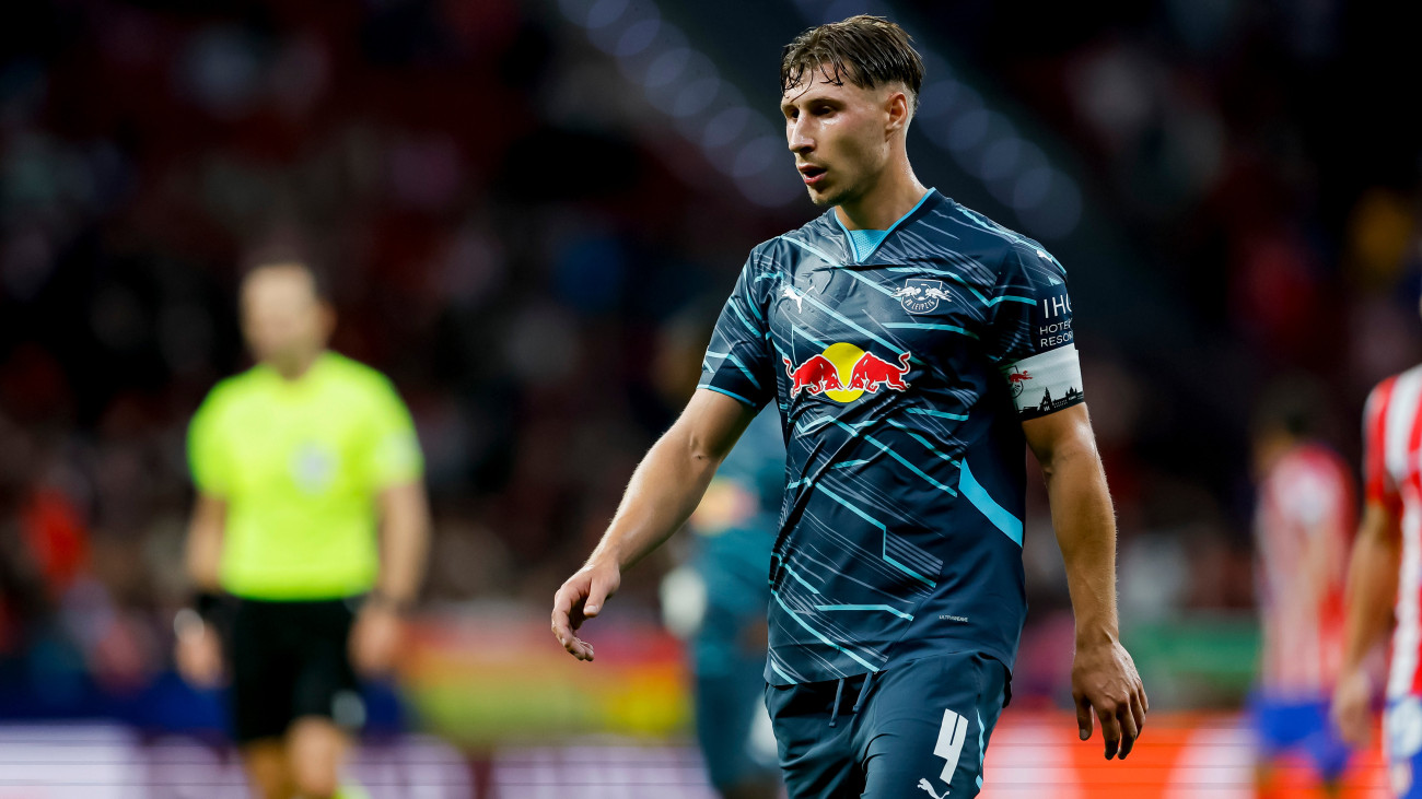 Madrid, Spain - September 19: Willi Orban of RB Leipzig looks on during the UEFA Champions League 2024/25 League Phase MD1 match between Atletico de Madrid and RB Leipzig at Estadio CĂ­vitas Metropolitano on September 19, 2024 in Madrid, Spain. (Photo by Manu Reino/DeFodi Images via Getty Images)