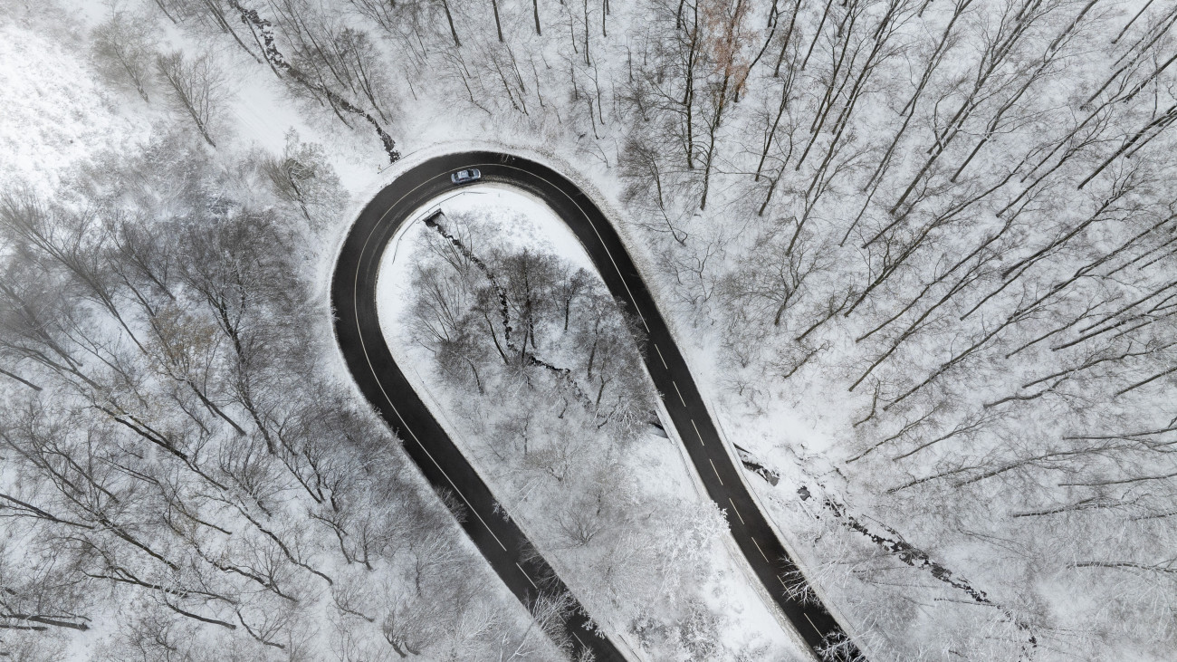 Sokfelé már szépen havazik – képek, térkép