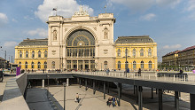 Már nem ég a mozdony a Keleti pályudvaron