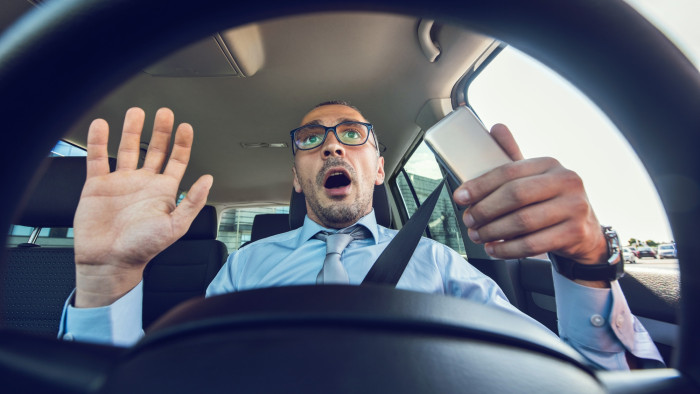 Országos közúti ellenőrzés indult, a közlekedésmérnök veszélyes szokásokra világít rá