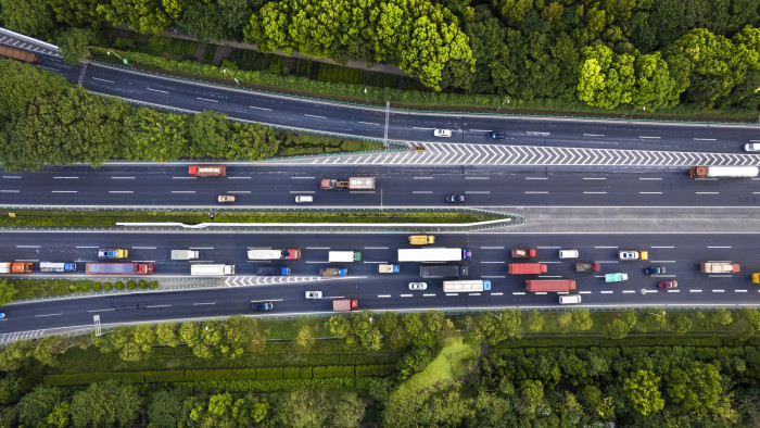 Hőségriadó a sztrádákon: szinte mindehol áll már a sor