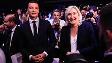 A francia radikális jobboldal fiatal vezérét újraválasztották